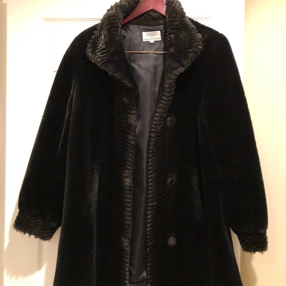 Laura Petite Elegant Faux Fur Ladies' Coat